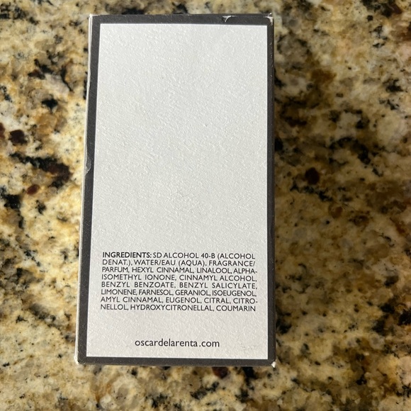 NEW Oscar De La Renta Oscar Oscts17 - Picture 8 of 8